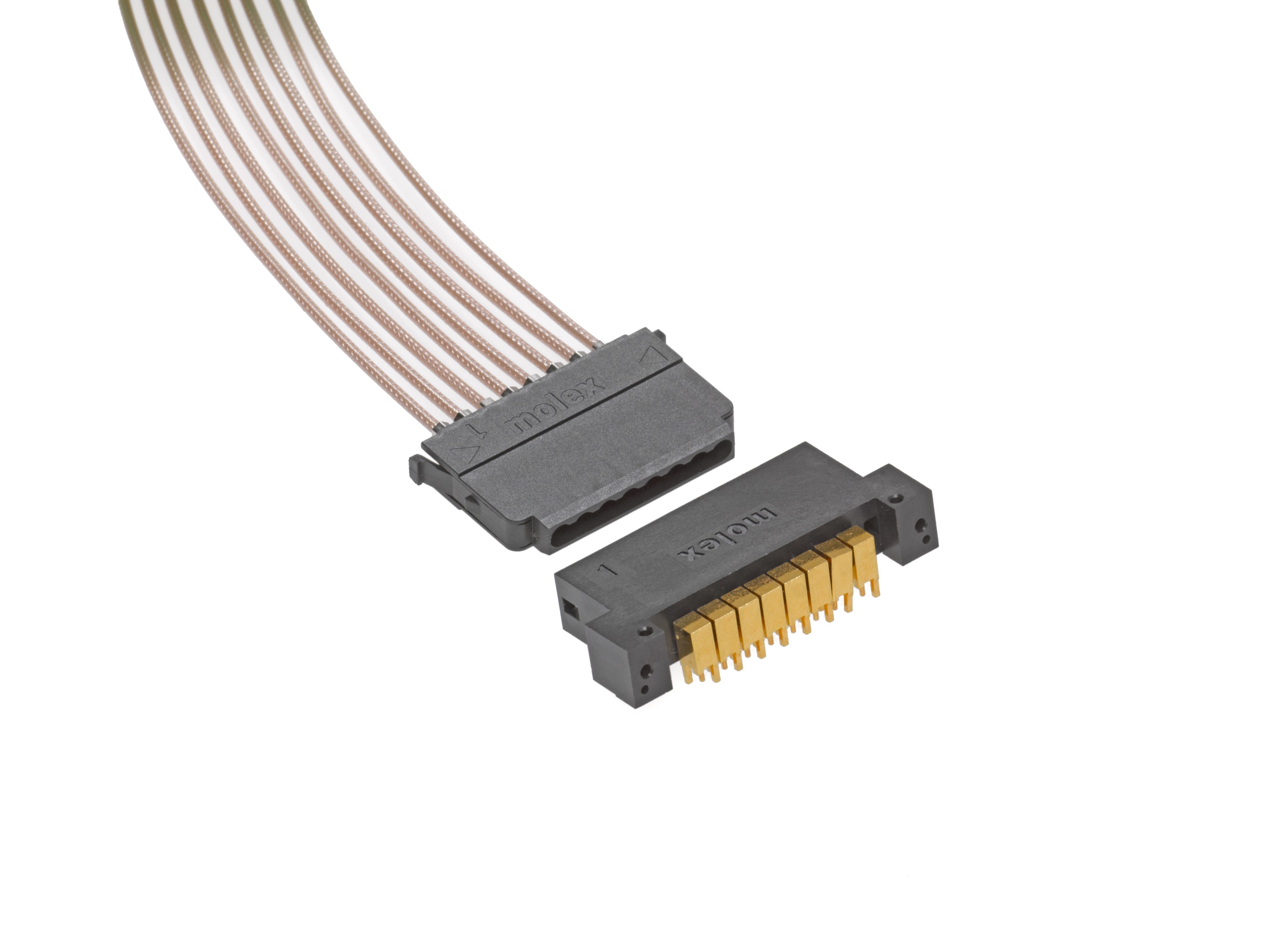 Molex 多端（duān）口射頻 (MPRF) 同軸線纜至電路板解決方案